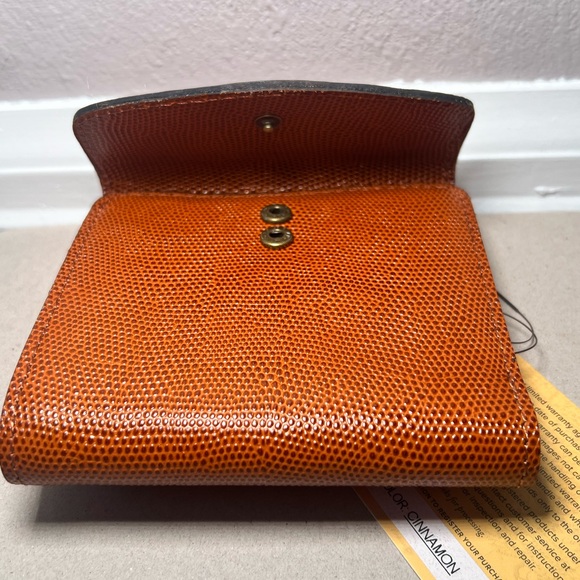 NWT Patricia Nash Leather Texture Bi-Fold Wallet - Picture 5 of 11